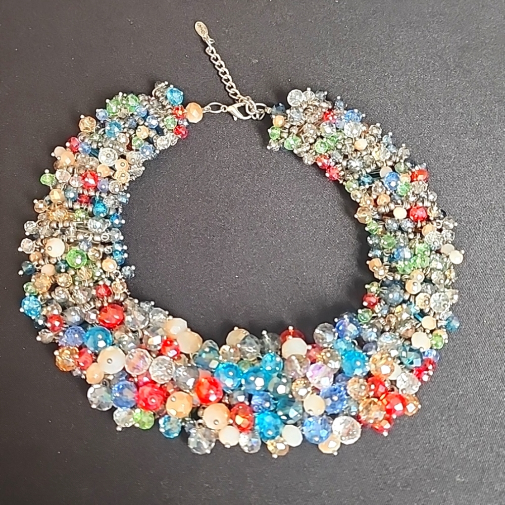 Fashionable chunky statement choker necklace - Multicolor (Reversible wear)
